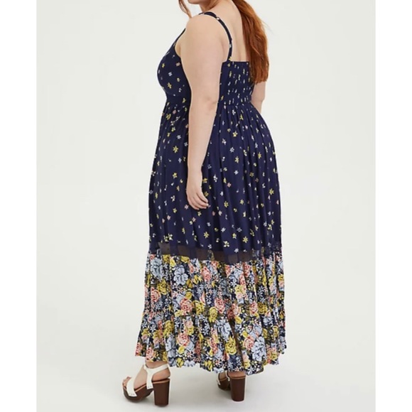 🆕 Navy Mixed Floral Challis Button Maxi Dress 2 2X 18 20 NWT Torrid New! - Picture 3 of 7